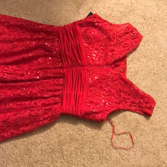 Sangría petite Evening dress Sz 6p W Tags Red Sequins - Picture 4 of 5